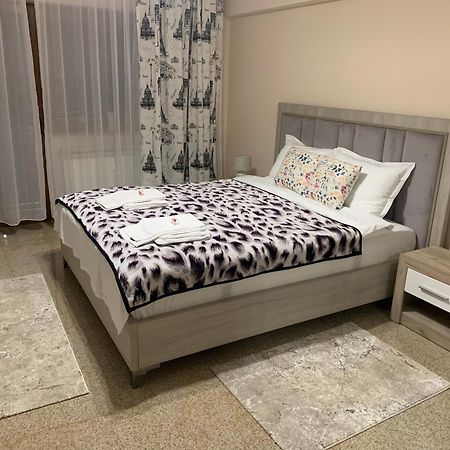 Appartement Minerva Ultracentral à Craiova Extérieur photo